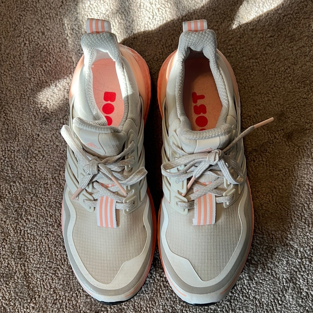 Adidas Ultra Boosts size 7